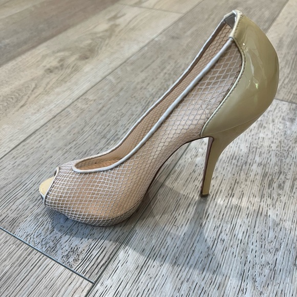 Christian Louboutin Fetilo 120 Patent Leather Calf/Fishnet Heal in size 37.5 - Picture 16 of 16